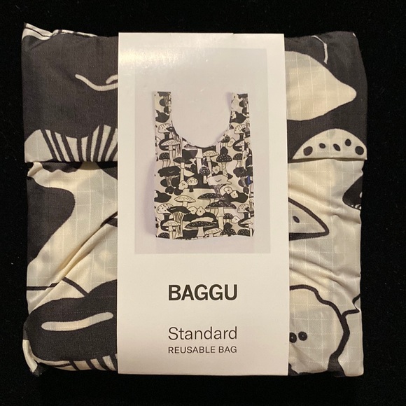 BAGGU Bags Nwt Baggu Mushrooms Standard Reusable Bag Discontinued Pattern Poshmark